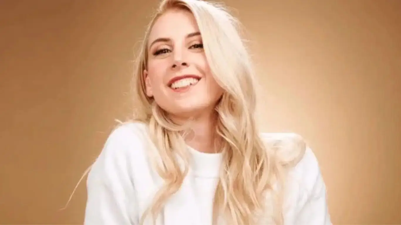 Laura Laune enceinte